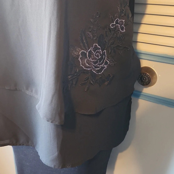 Diane Gilman Sleeveless Black Top - Picture 8 of 12